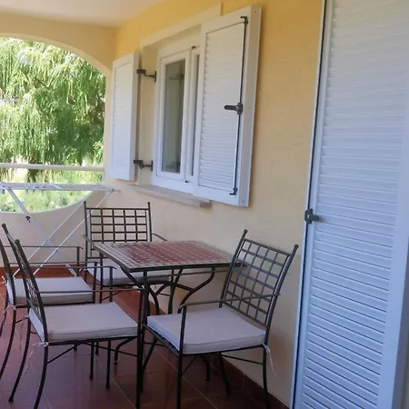 Taradi Apartman Lopar