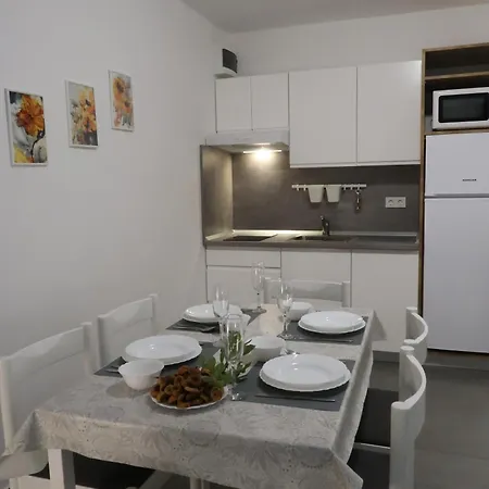 Taradi Apartmán Lopar